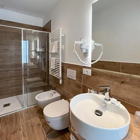 M14 Residenza Bassanello 3* Padua